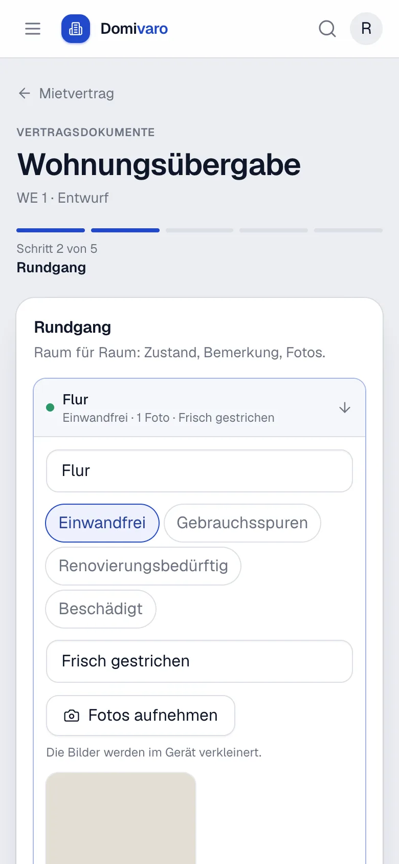 Übergabeprotokoll auf dem Telefon: Rundgang mit Zustand, Bemerkung und Foto je Raum